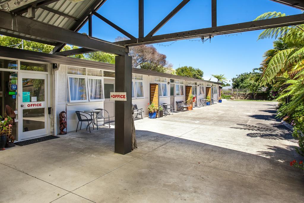 Amber Court Motel ファカタネ エクステリア 写真