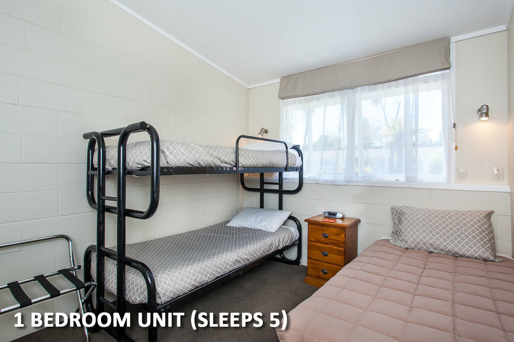 Amber Court Motel ファカタネ エクステリア 写真
