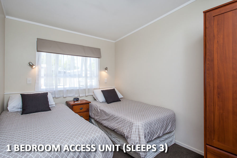 Amber Court Motel ファカタネ エクステリア 写真