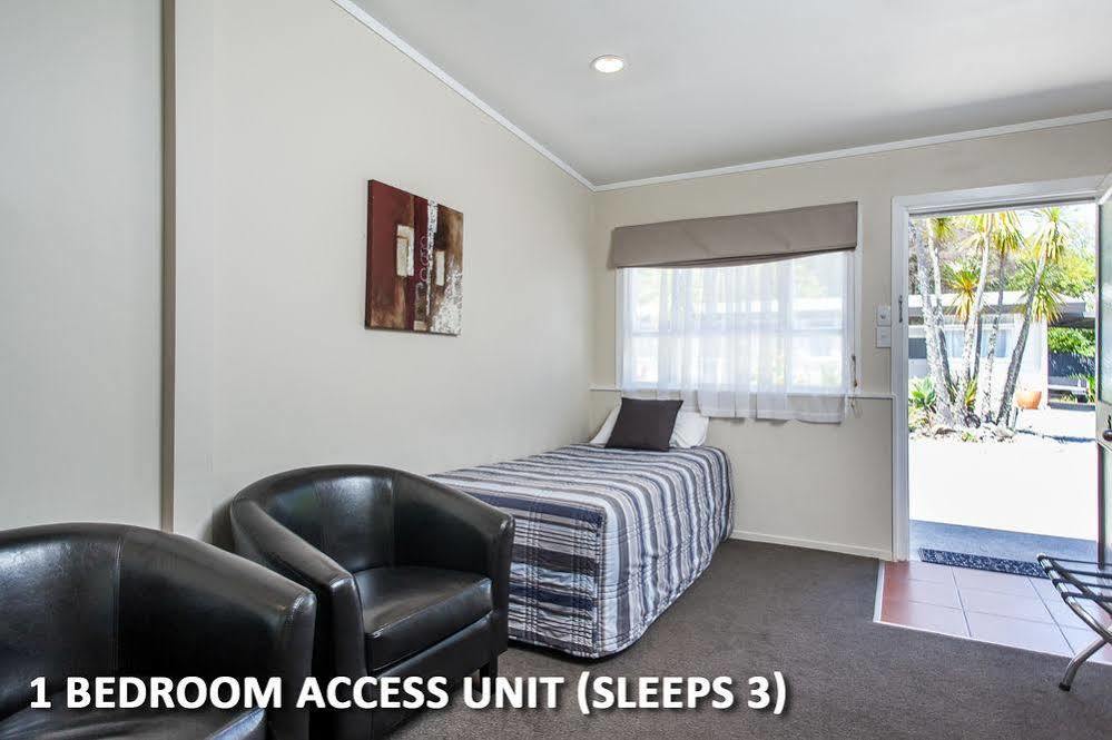 Amber Court Motel ファカタネ エクステリア 写真